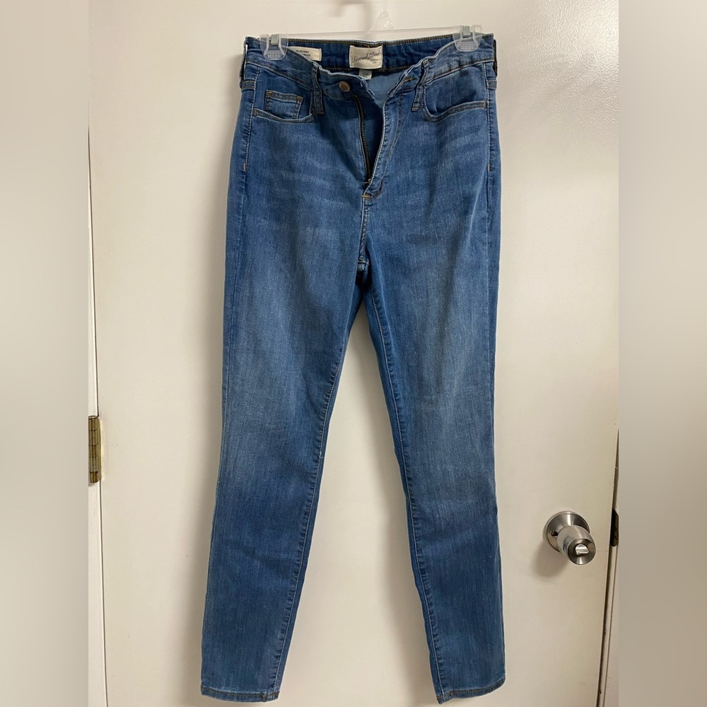 Universal Thread Skinny Jeans Sz 6